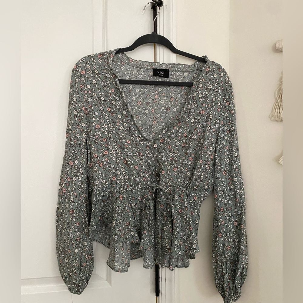 Dainty floral blouse - Vici